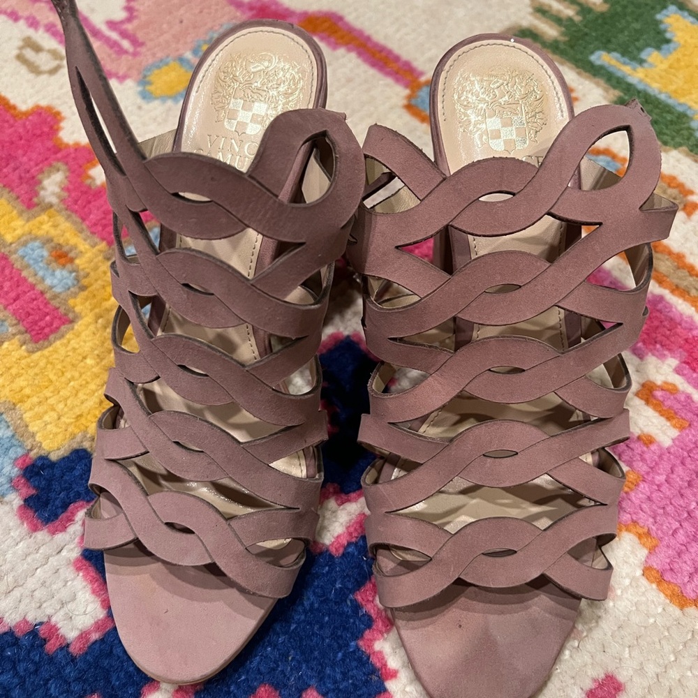 Vince Camuto 7M Worn Once heel